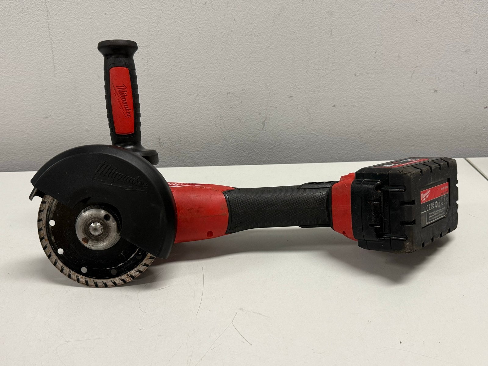 Milwaukee M18 ONEFSAG125XB Haakse Slijper met Accu en Koffer, Ophalen of Verzenden, Gebruikt