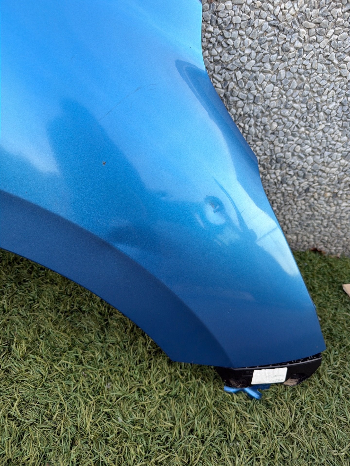 Nissan Micra spatbord rechts Voor origineel, Auto-onderdelen, Takashima 1-chome 1-1
220-8686  Yokohama, Ophalen of Verzenden, NISSAN_SR@mail.nissan.co.jp