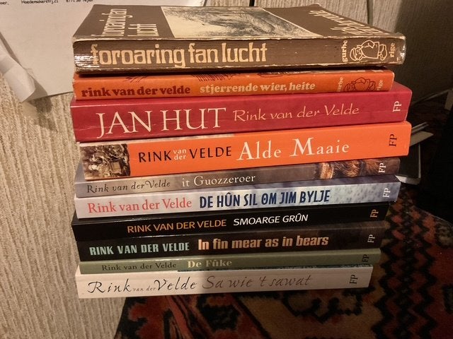 10 boeken van ús Fryske skruiwer Rink van der Velde, Boeken, Ophalen of Verzenden, Gelezen, Rink van der Velde, Nederland