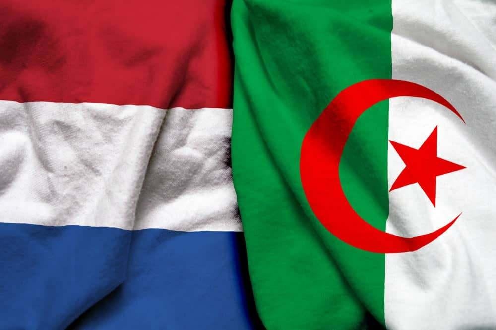 Tickets Nederland - Algerije te koop! (uitzwaaiwedstrijd), Tickets en Kaartjes, Sport | Voetbal, Drie personen of meer, Juni, Nederlands elftal