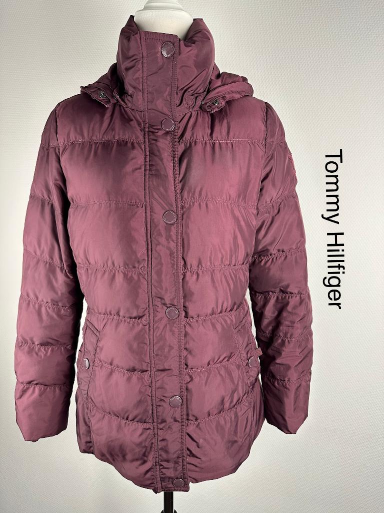 Tommy Hilfiger Winterjas  (mt: 38) 27,3/8284, Kleding | Dames, Jassen | Winter, Maat 38/40 (M), Tommy Hilfiger, Blauw, Ophalen of Verzenden