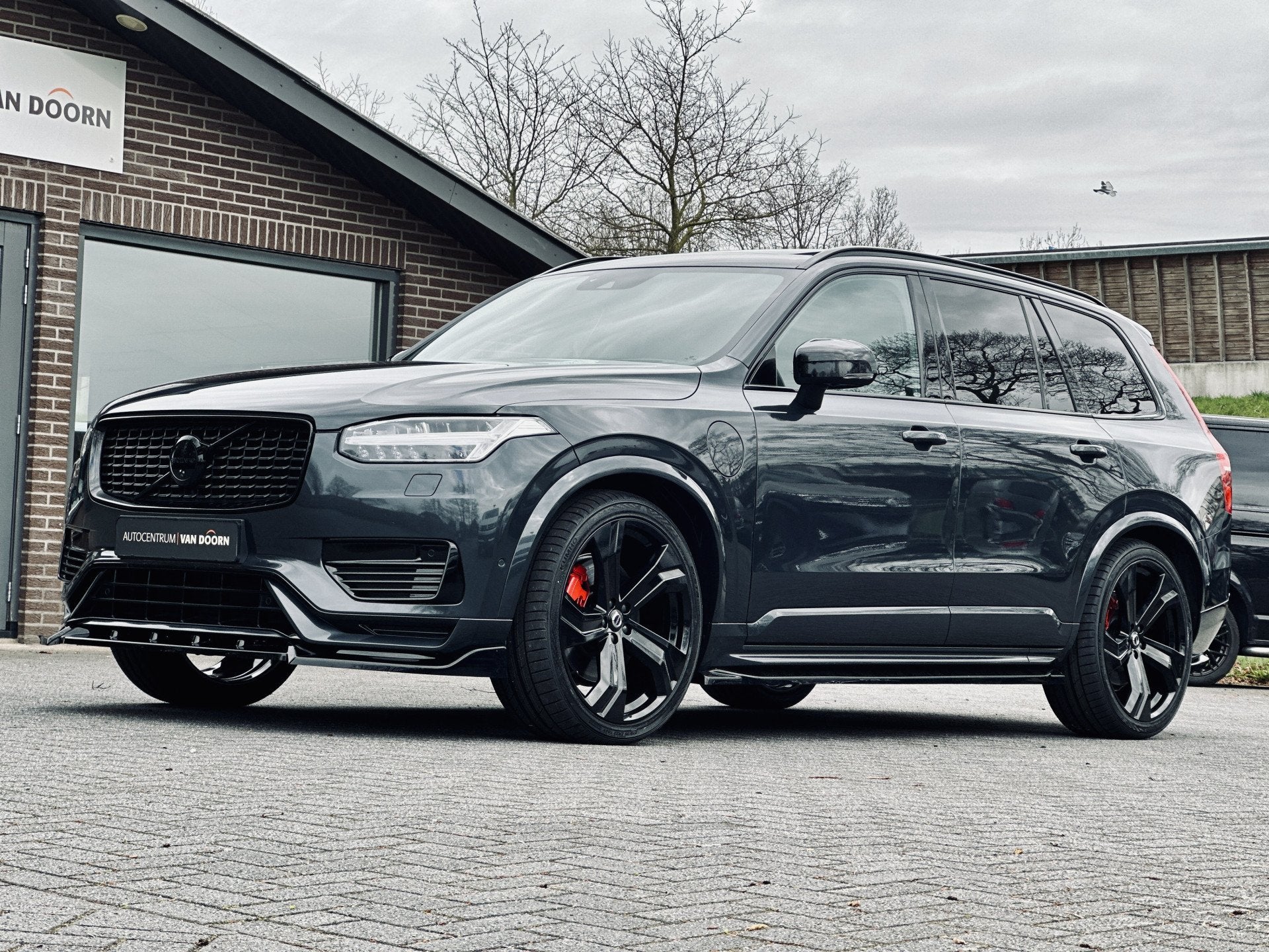 Volvo XC90 2.0 T8 Recharge | AWD | Dark Label | Panodak | Lu, Auto's, Volvo, Adaptive Cruise Control, Zwart, 4 cilinders, 1969 cc