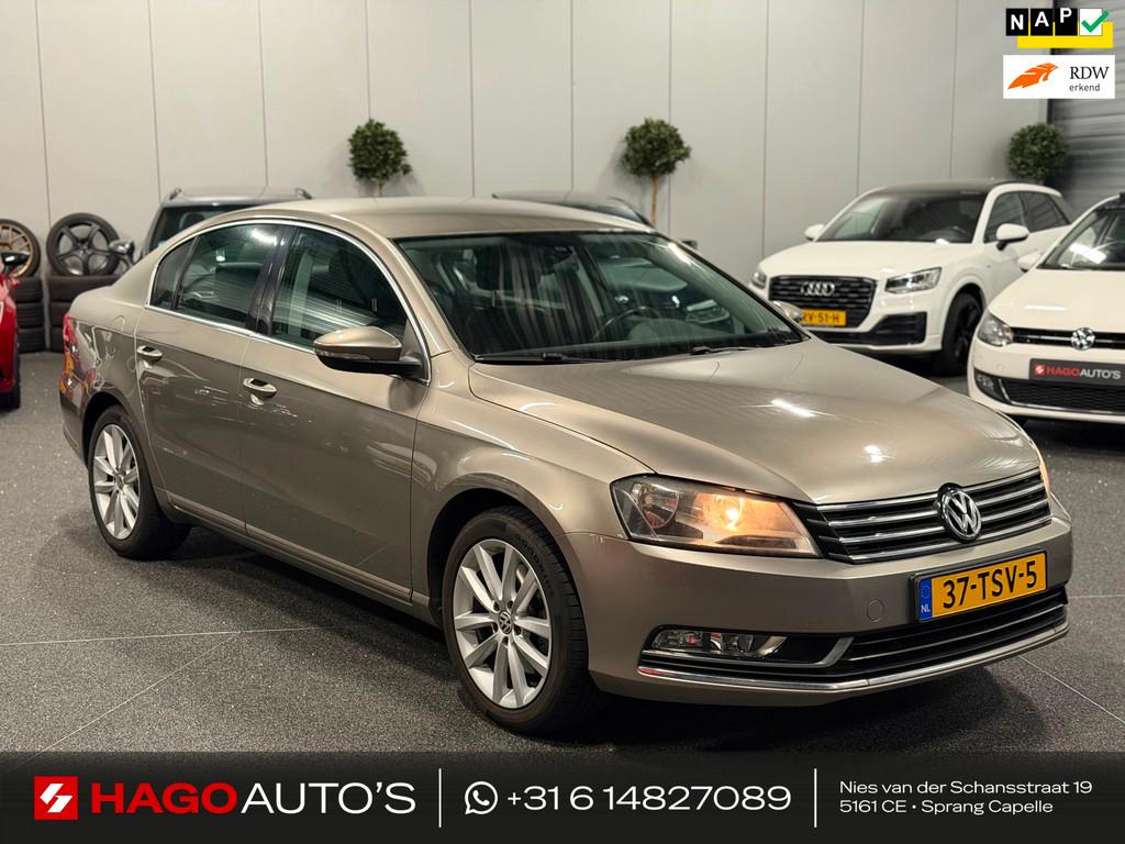 Volkswagen Passat 1.4 TSI Highline BlueMotion NAVI/CRUISE/PD, Auto's, Volkswagen, Voorwielaandrijving, Euro 5, Gebruikt, 4 cilinders