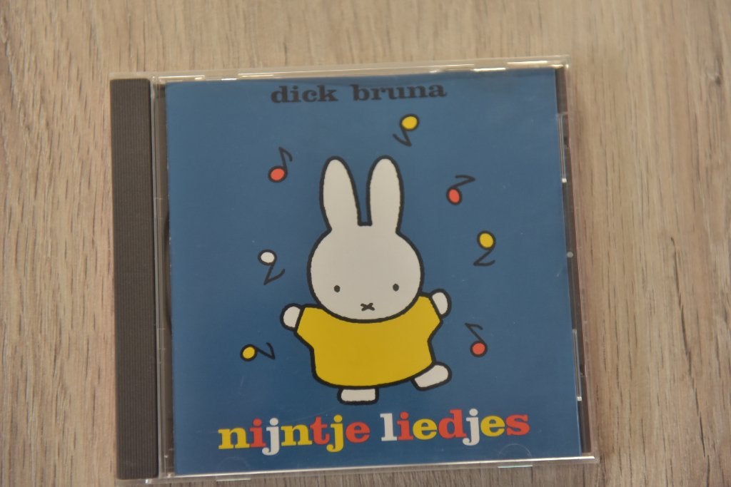 NIJNTJE LIEDJES - DICK BRUNA   11 geweldige nummers, Inclusief boekje, Tot 2 jaar, Verzenden, Zo goed als nieuw