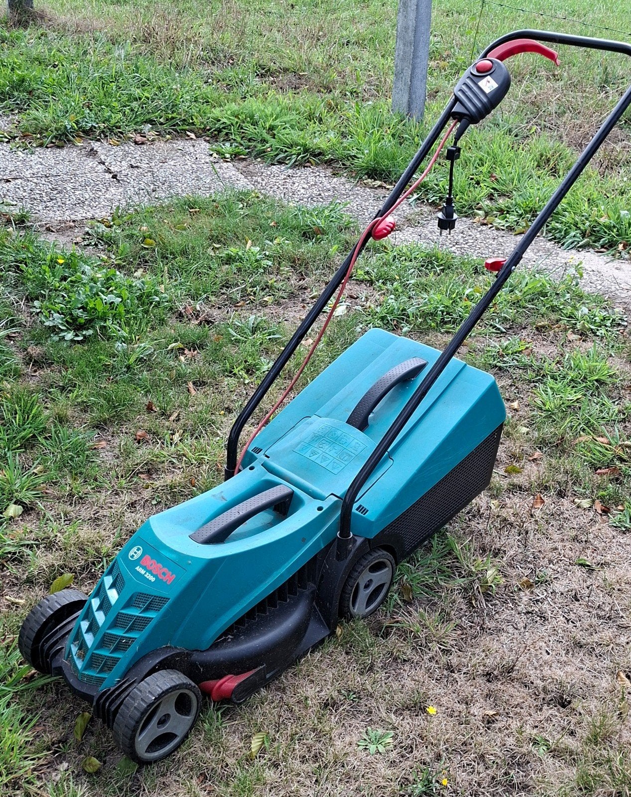 Bosch grasmaaier, Ophalen, Gebruikt, Elektrische grasmaaier, Opvangbak