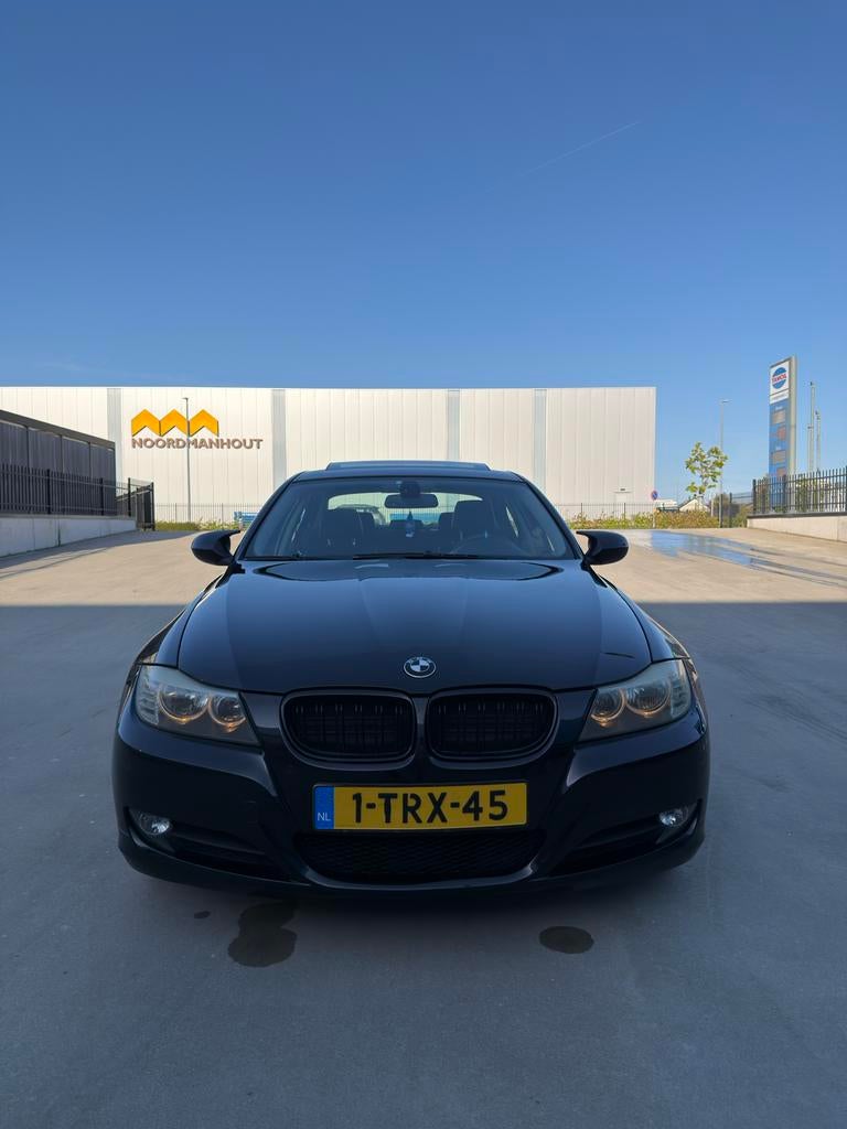 BMW 320i Automaat M-Pakket | Panorama dak | Stoelverwarming, Auto's, Automaat, Achterwielaandrijving, 1995 cc, 4 cilinders