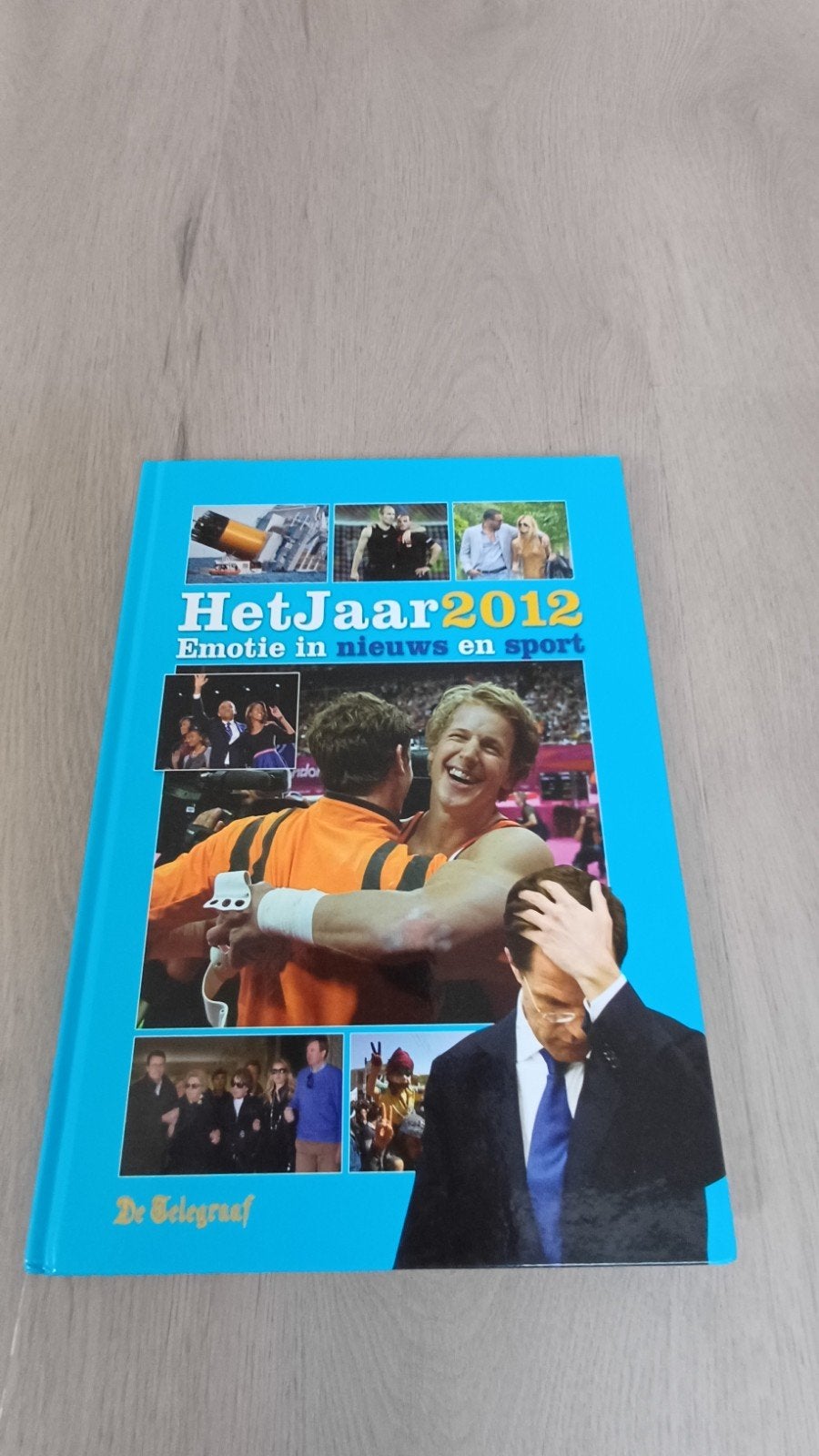 Het Jaar 2012 - Emotie in nieuws en sport, Ophalen of Verzenden, Gelezen
