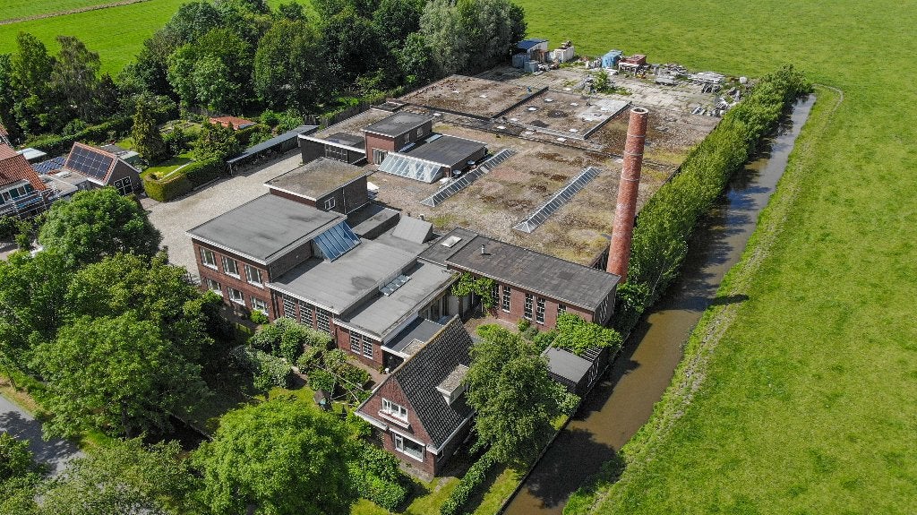 Unieke voormalige melkfabriek te koop op 11000m2 grond, Noord-Holland, Verkoop zonder makelaar, 300 m², Zuidermeer