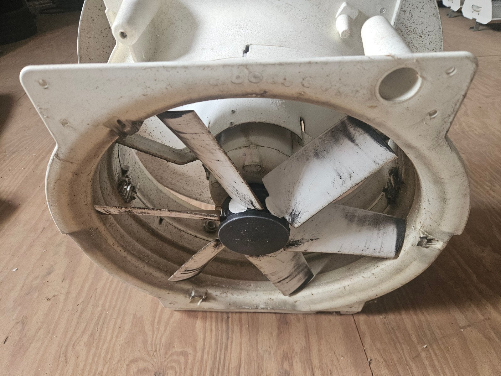 verticale ventilator, Ophalen, Ventilator