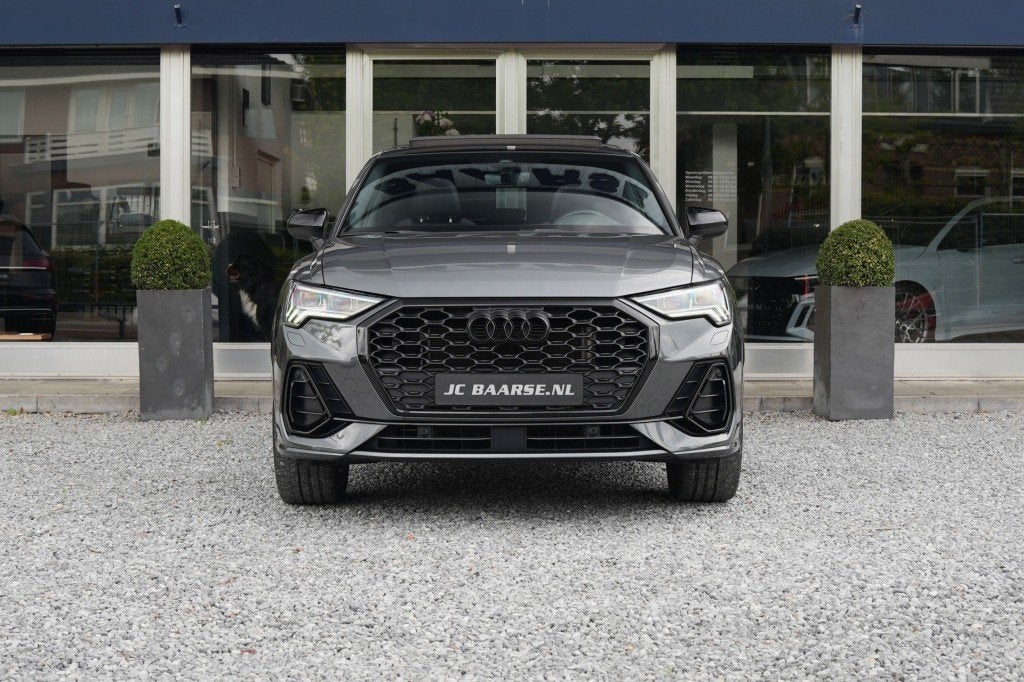 Audi Q3 SPORTBACK 45 TFSI E S EDITION/MATRIX/LEDER/PANO/SFEE, Auto's, Gebruikt, Overige modellen, 4 cilinders, Met garantie (alle)