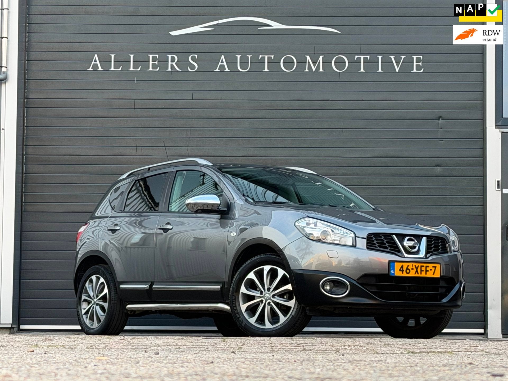 Nissan Qashqai 2.0 Tekna 4WD|360|TREKHAAK|BOSE|NAP|PANO|18"|, Auto's, Gebruikt, Zwart, Vierwielaandrijving, Qashqai