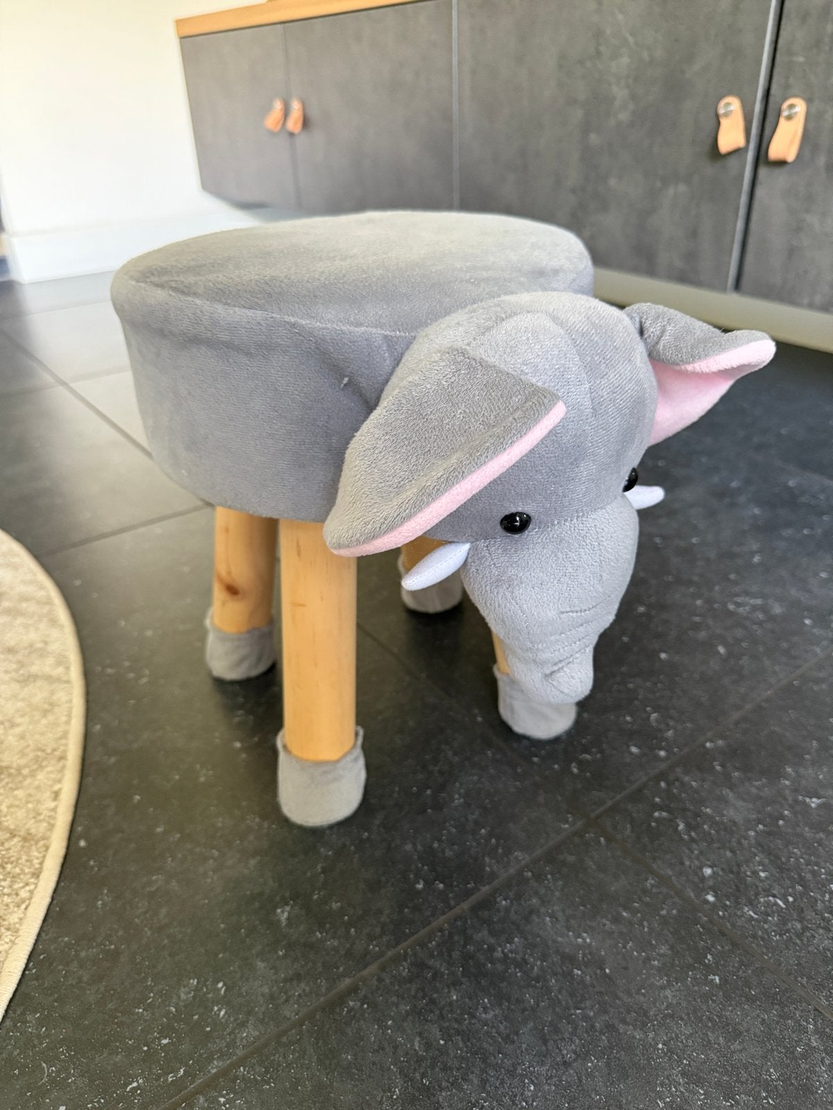 Leuke olifant krukje voor kinderkamer, Ophalen of Verzenden, Zo goed als nieuw, Stoel