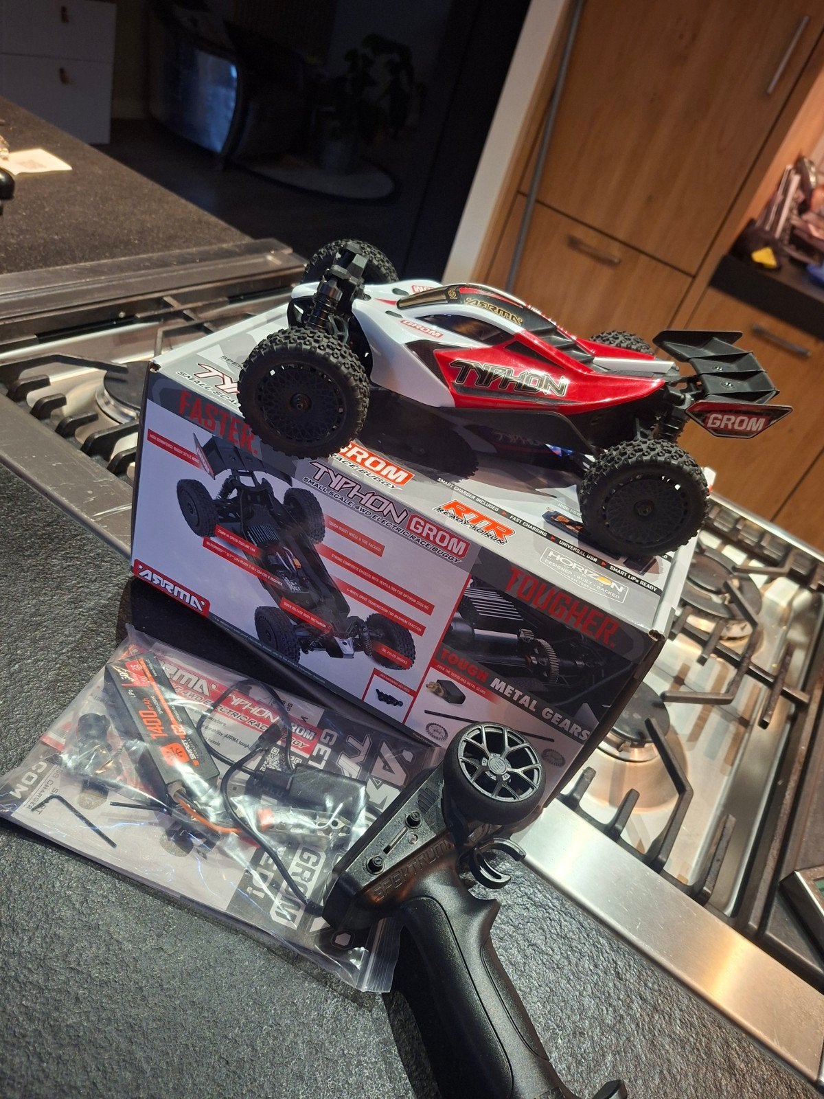 arrma typhon grom rtr, Elektro, Auto offroad, Ophalen of Verzenden, Zo goed als nieuw