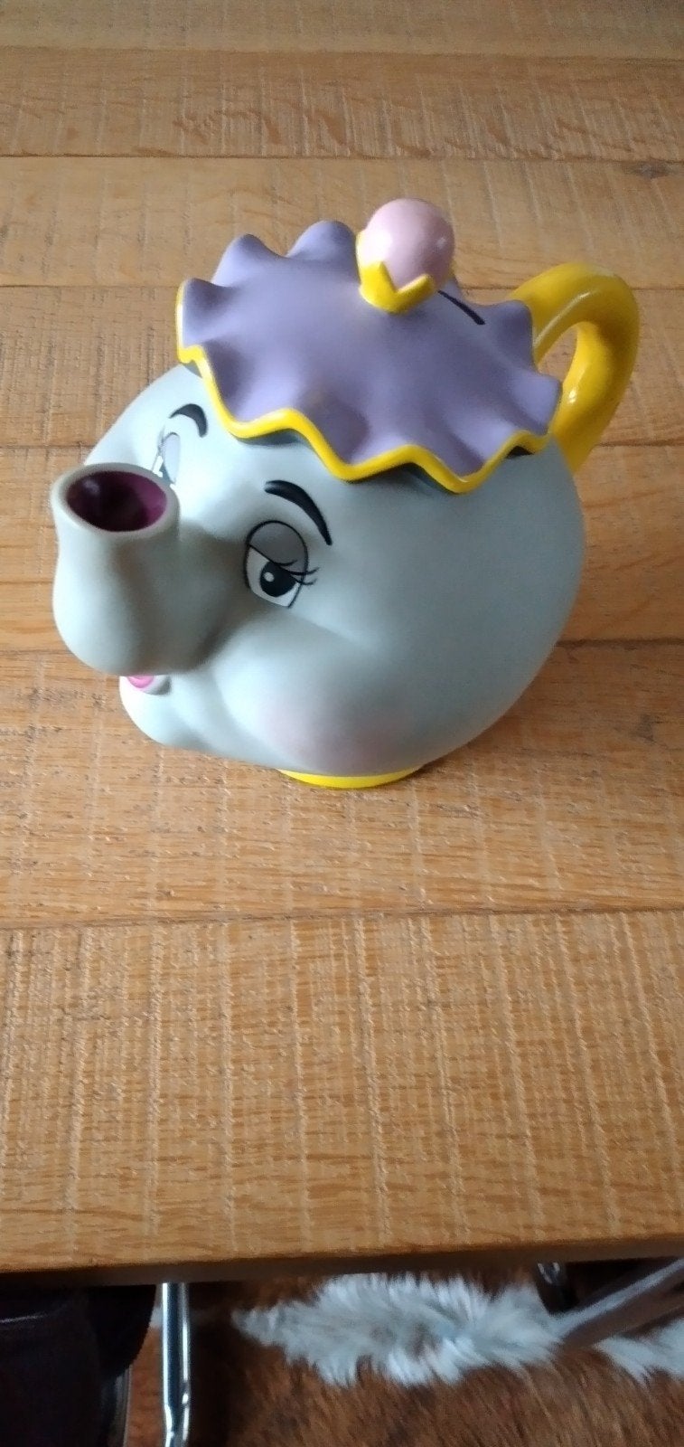 Disney spaarpot theepot Belle en het beest, Ophalen of Verzenden, Zo goed als nieuw, Kunststof, Strip- of Tekenfilmfiguur