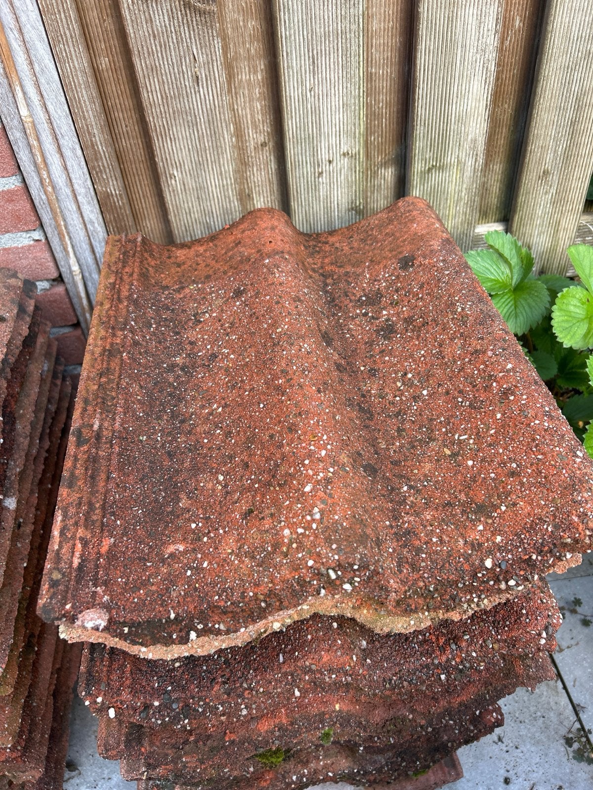 30 gebruikte sneldekkers (dakpannen), Doe-het-zelf en Verbouw, Ophalen, Gebruikt, Steen of Klei, Minder dan 5 m²