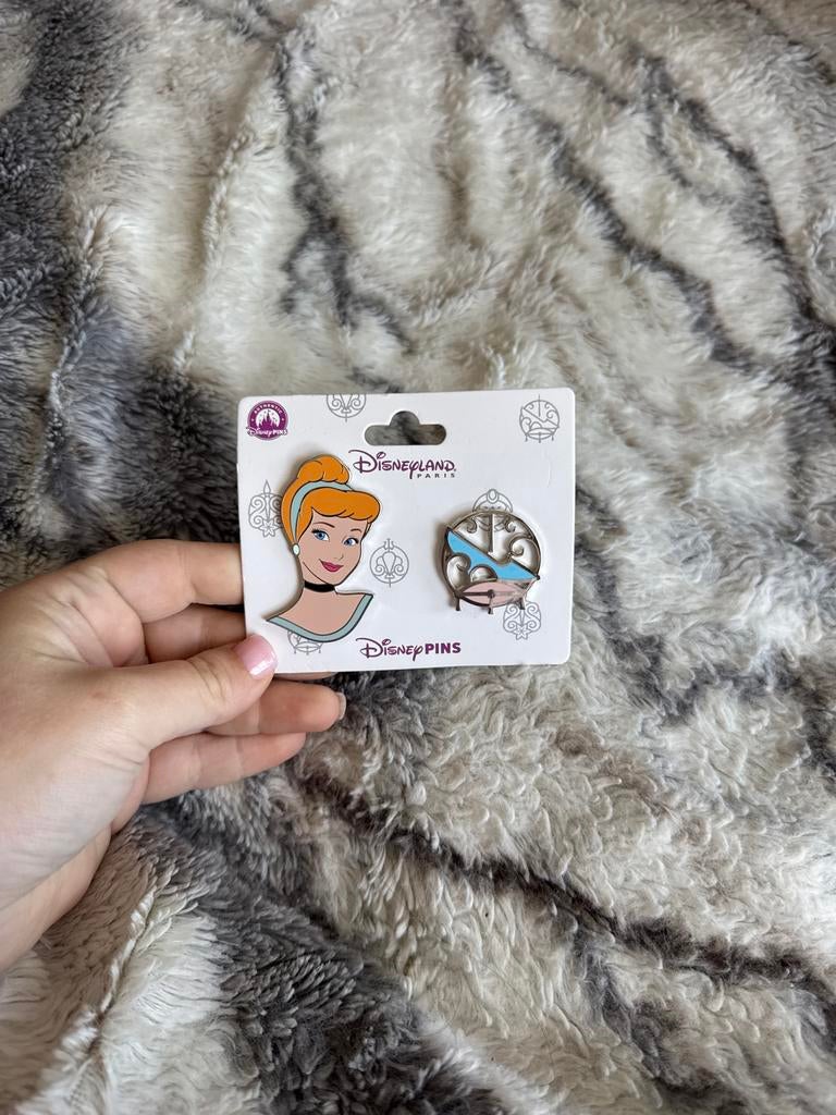 Disney Pins Assepoester en Glazen Muiltje Disneyland Parijs, Verzamelen, Disney, Ophalen of Verzenden, Assepoester of Belle, Nieuw
