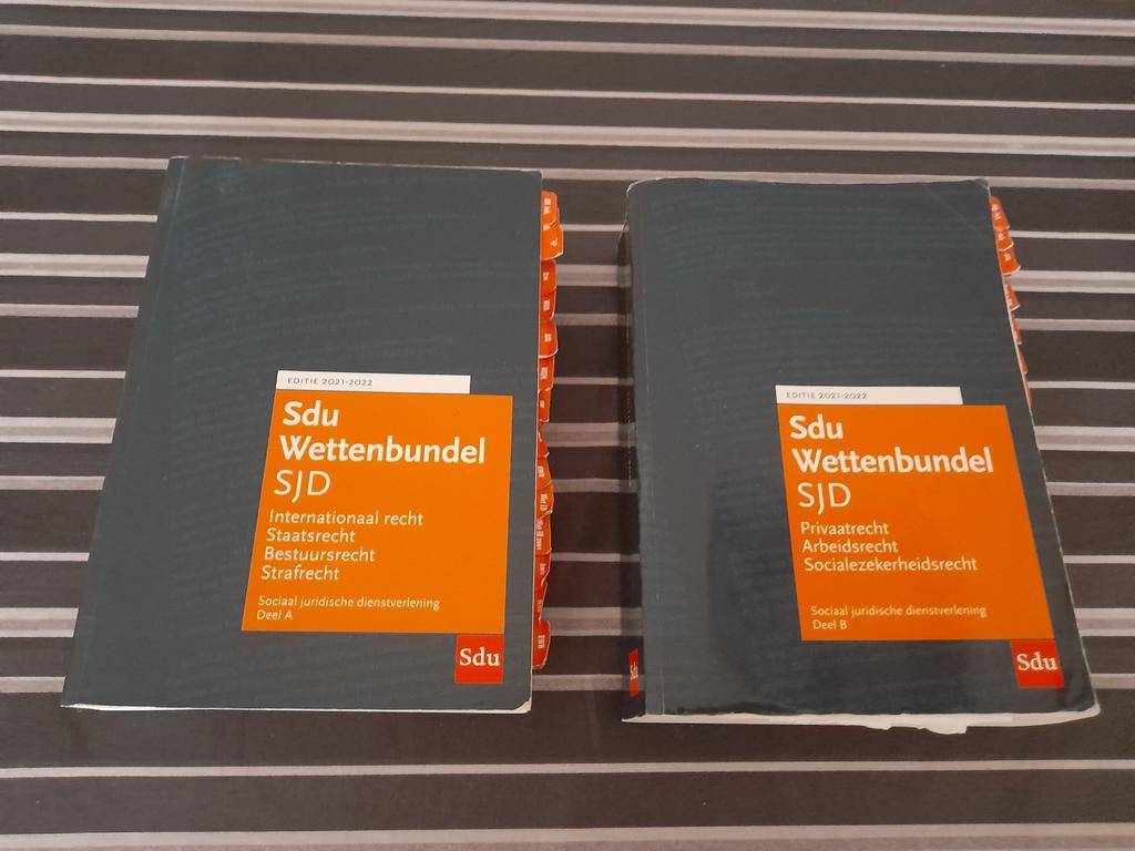 Sdu Wettenbundel SJD 2021-2022 - Deel A & B, Boeken, Studieboeken en Cursussen, Ophalen of Verzenden, Gamma, Gelezen, HBO