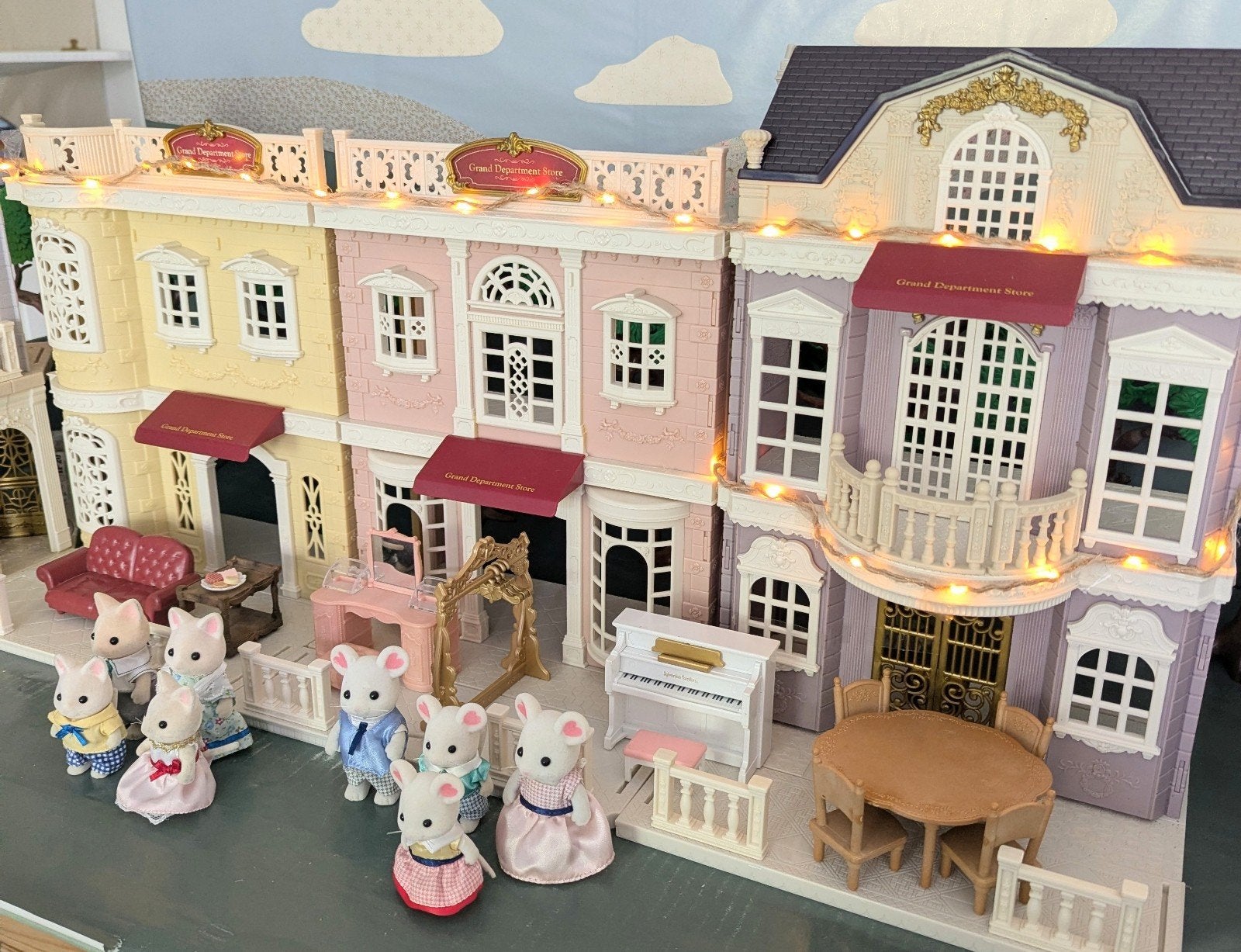 Sylvanian families Het Grote warenhuis en groot herenhuis, Ophalen of Verzenden, Zo goed als nieuw, Poppenhuis
