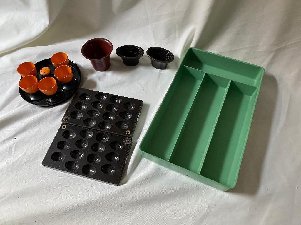 Art Deco 13 delige gebruiksset van bakeliet/melamine, Ophalen