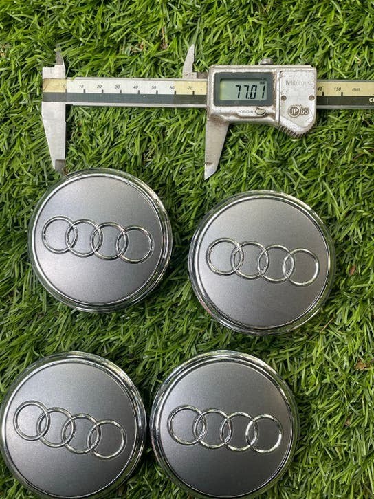 Originele Audi Naafdoppen 77mm - Set van 4, Auto diversen, Ophalen of Verzenden, Gebruikt