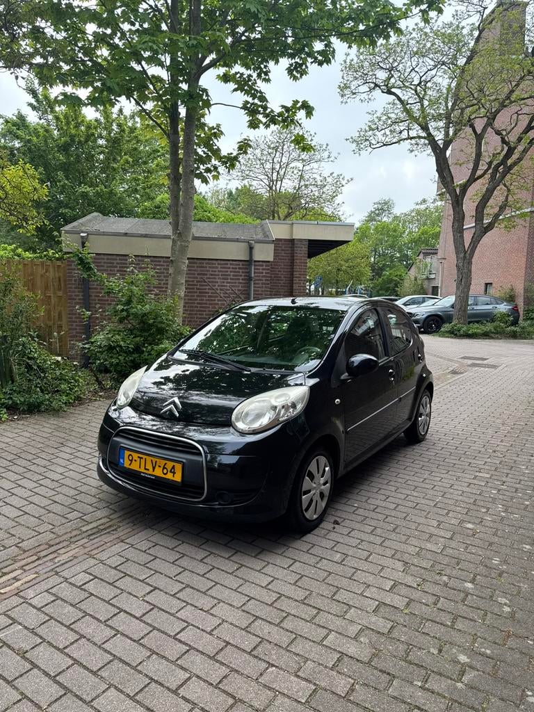 Citroën C1 1.0 5-DRS 2010 Zwart, Auto's, Citroën, Voorwielaandrijving, 4 stoelen, C1, Handgeschakeld
