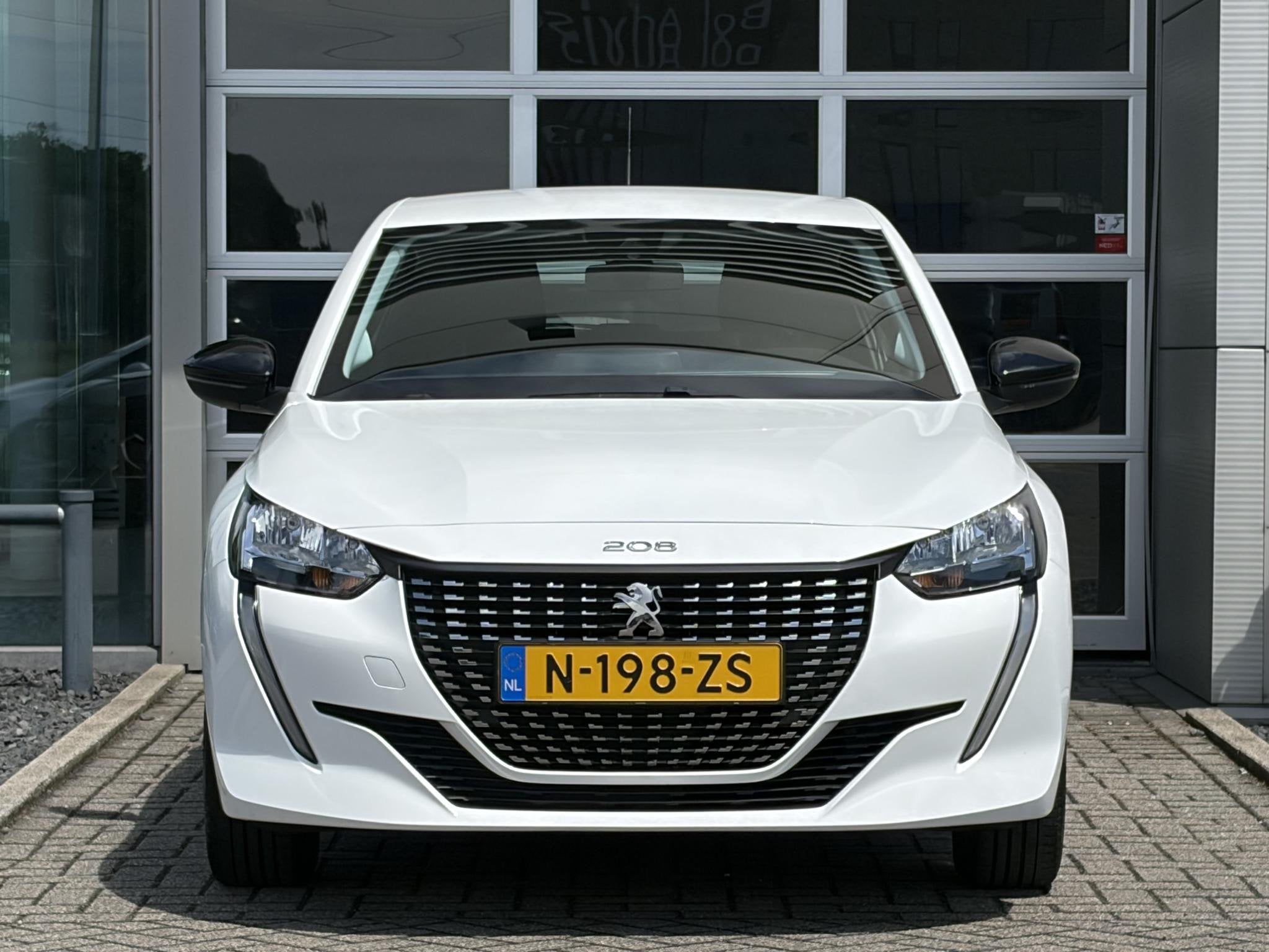 Peugeot 208 1.2 PureTech Active | Navigatie | DAB radio | Ai, Voorwielaandrijving, Stof, Euro 6, 1199 cc