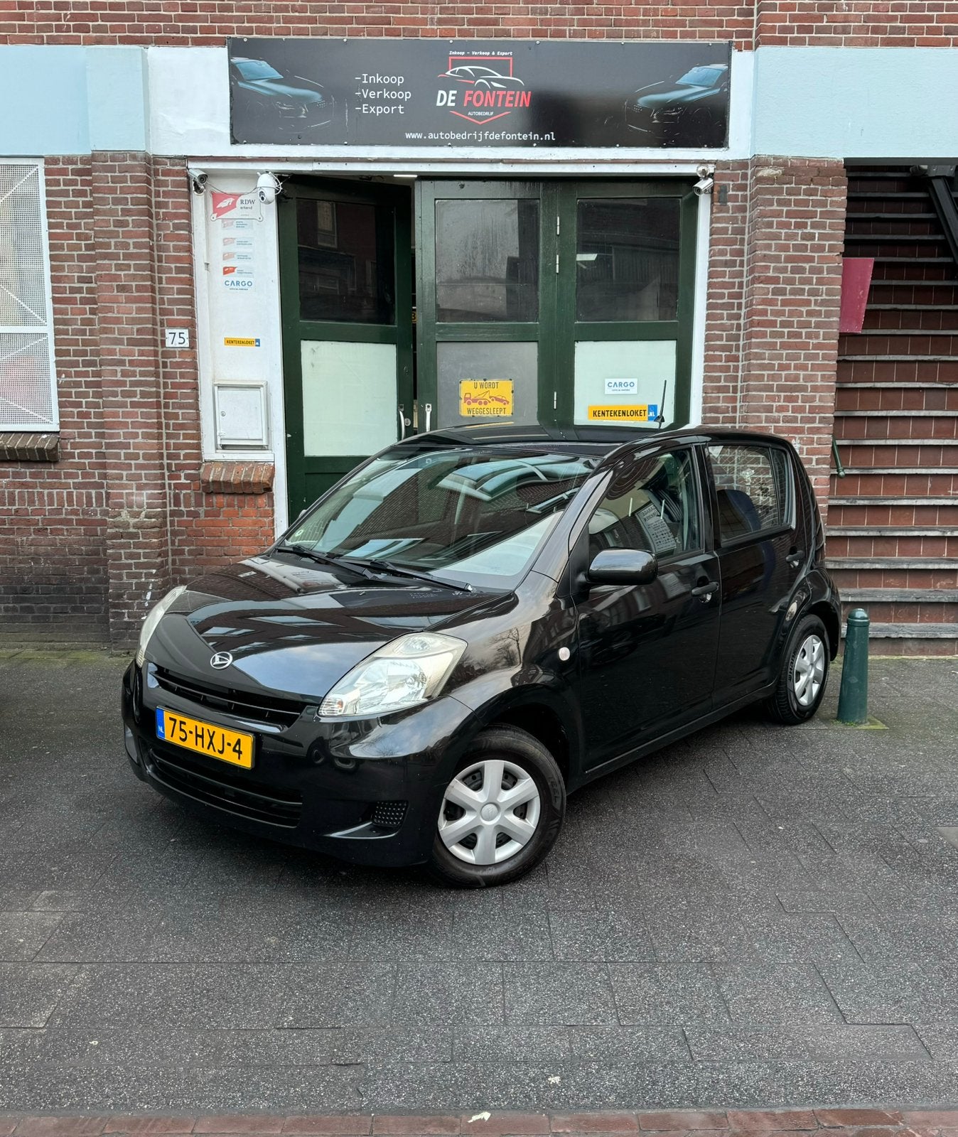 Daihatsu Sirion 1.0 2009 Airco/Nieuwe APK/Boekjes, Auto's, Daihatsu, Voorwielaandrijving, Metallic lak, Stof, Zwart