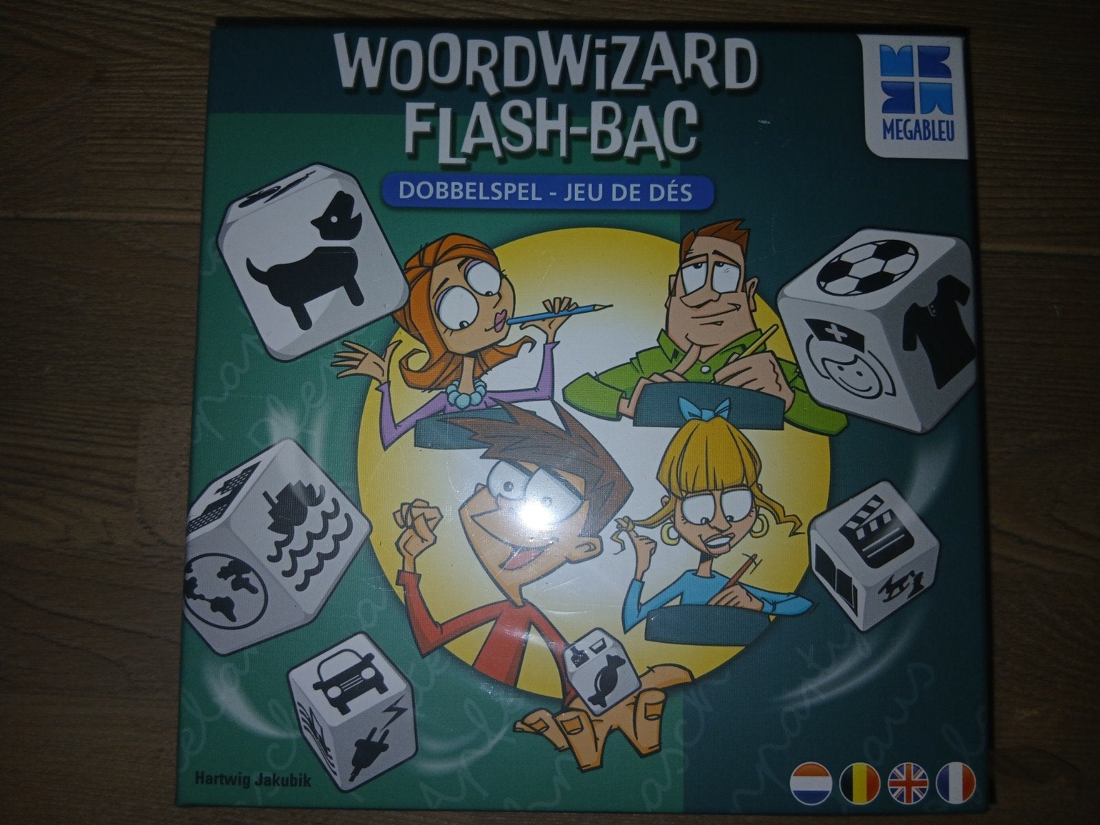 Nieuw dobbelspel Flash-Bac woordwizard., Ophalen of Verzenden, Nieuw, Megableu
