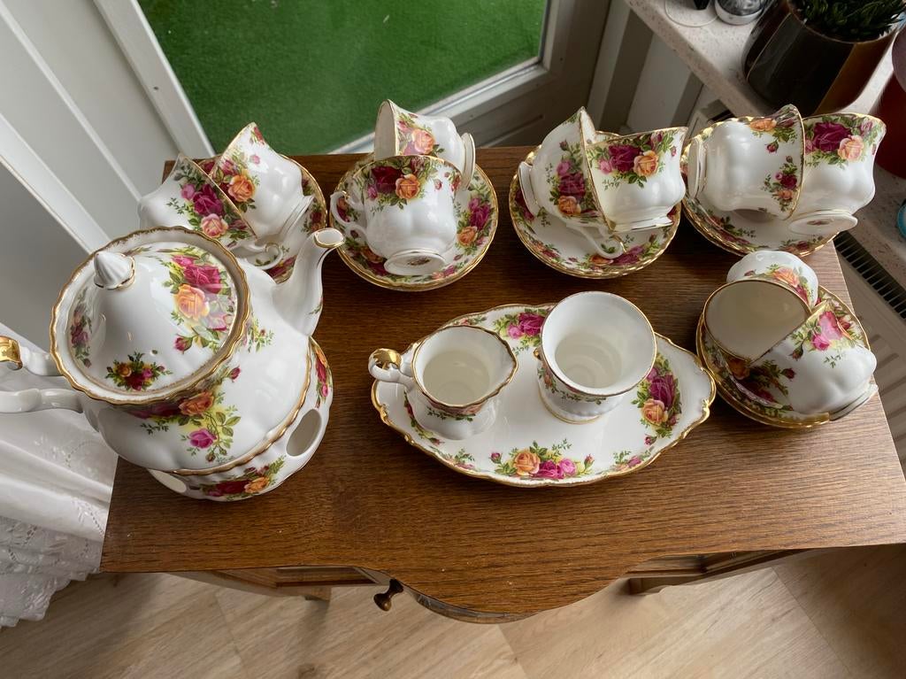 Royal Albert Old Country Roses Servies, Ophalen