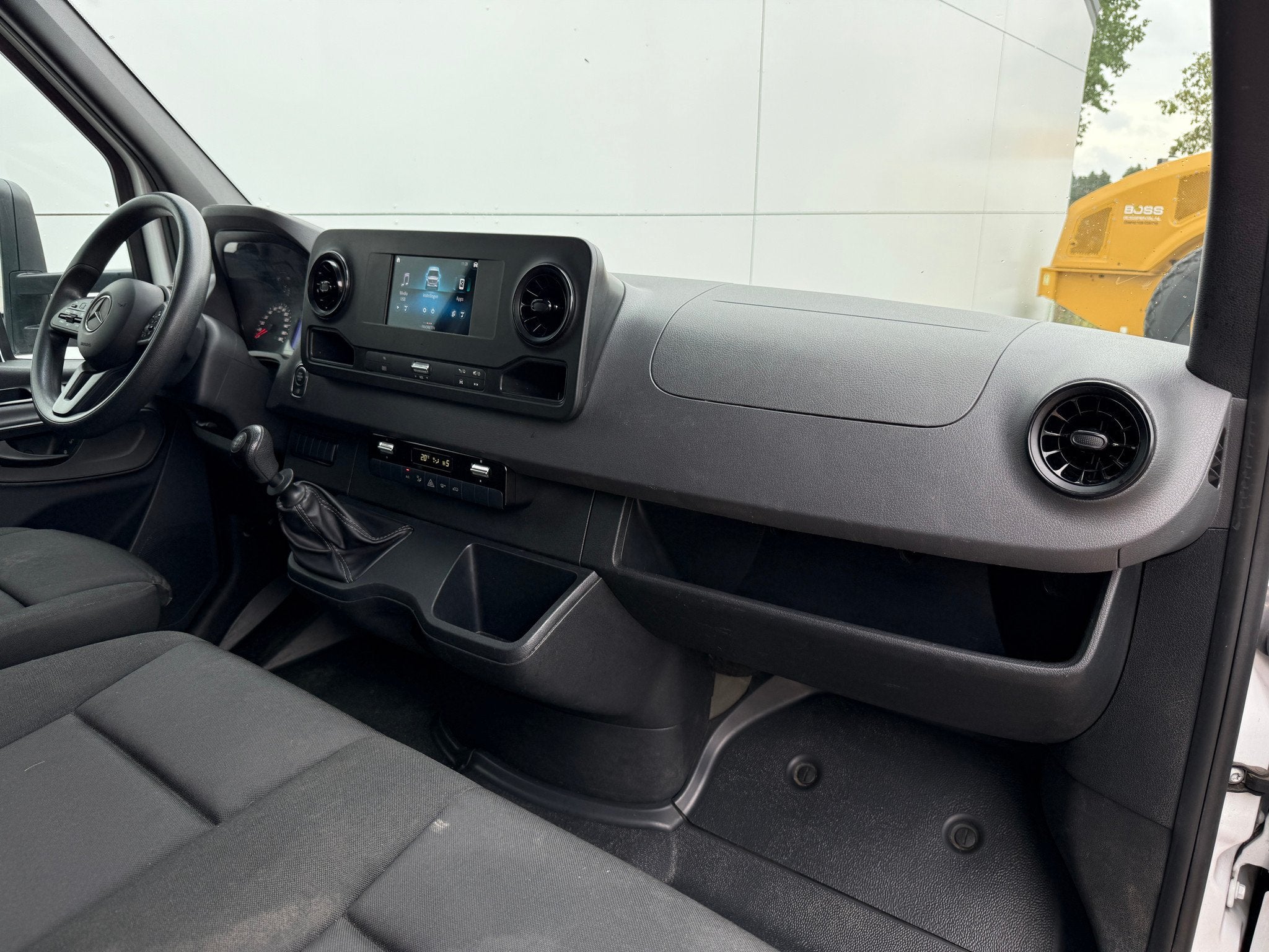 Mercedes Benz Sprinter 515 1.9 CDI 150PK Laadklep Bakwagen D, Auto's, Achterwielaandrijving, Gebruikt, Euro 6, 4 cilinders