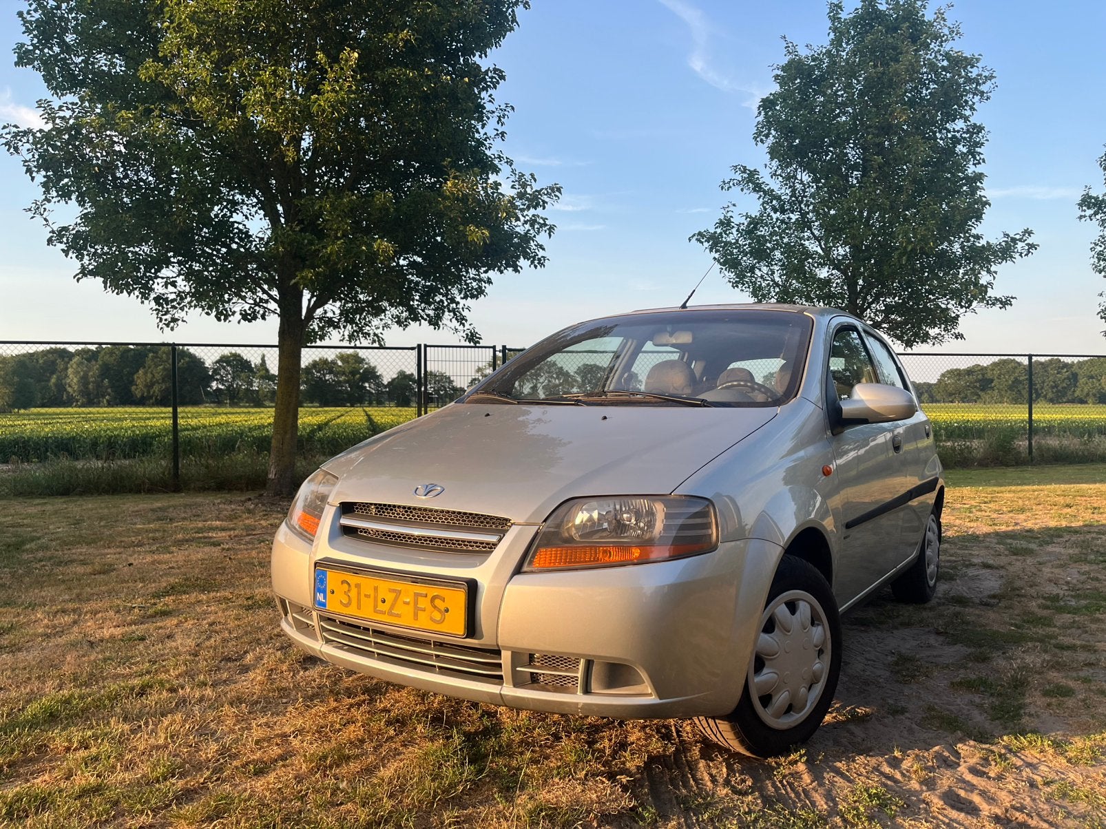 Daewoo Kalos 1.4 2003 Grijs Airco 5 deurs, Auto's, Daewoo, 40 €/maand, 4 cilinders, Kalos, Origineel Nederlands