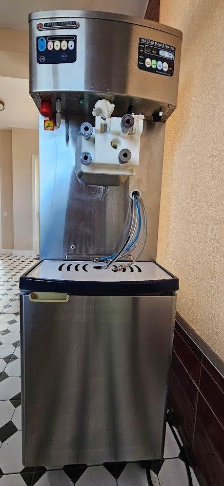 Softijs-milkschake machine, Ophalen