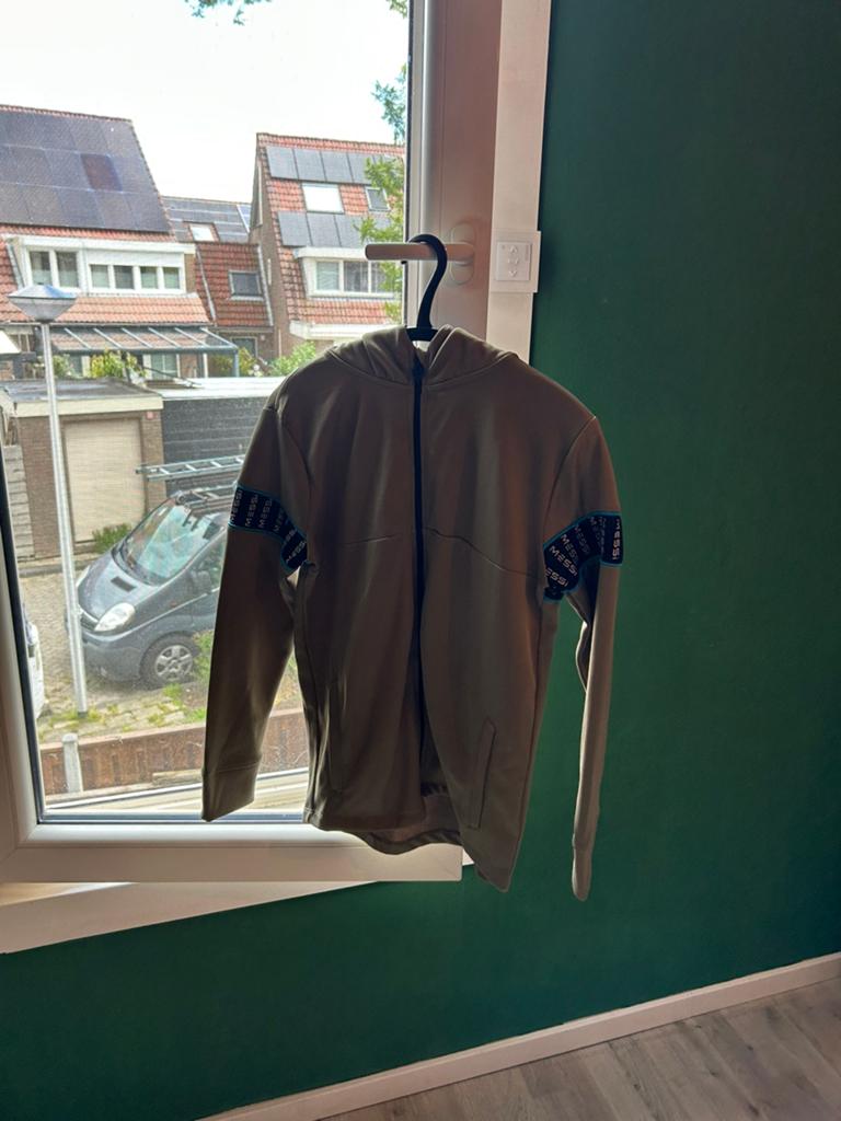Messi vest maat 158-164, Ophalen of Verzenden, Zo goed als nieuw, Jongen, Trui of Vest