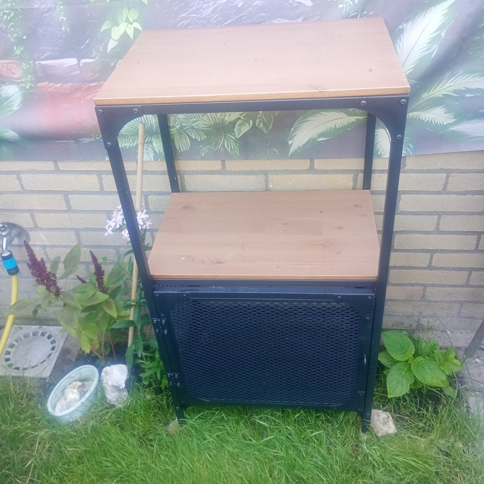 Industriële IKEA kast met 2 planken en opbergvak, Huis en Inrichting, Ophalen, Gebruikt