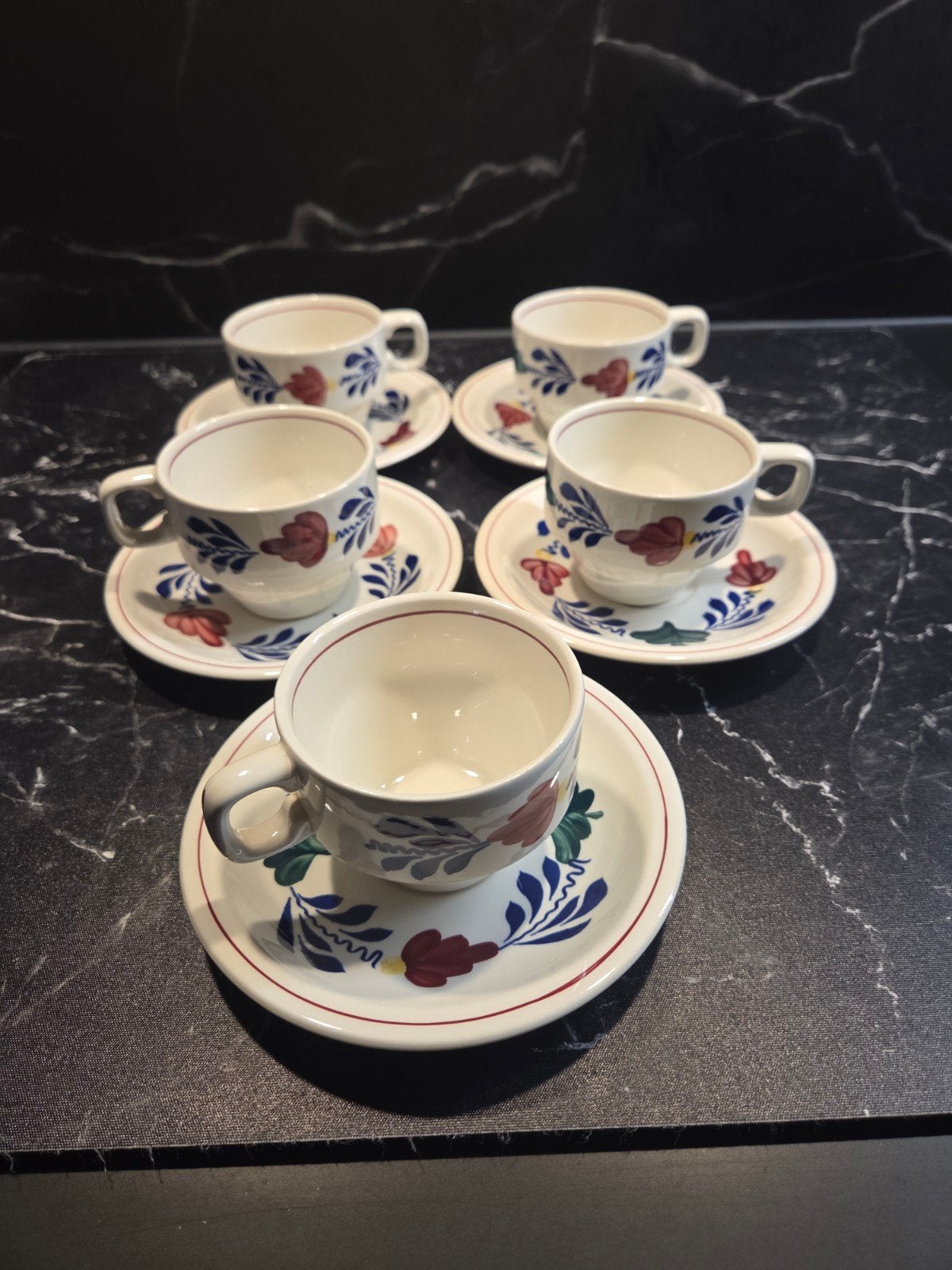 Set van 5 Delfts Blauw-stijl kop en schotels, Ophalen