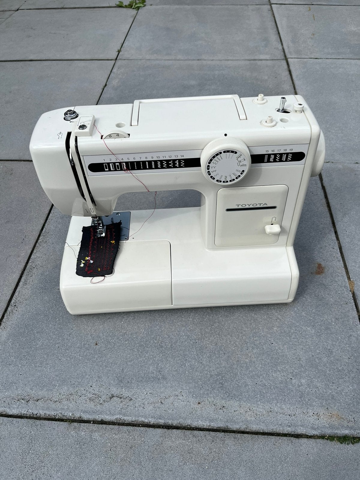 Naaimachine zonder voetpedaal, Ophalen of Verzenden, Zo goed als nieuw