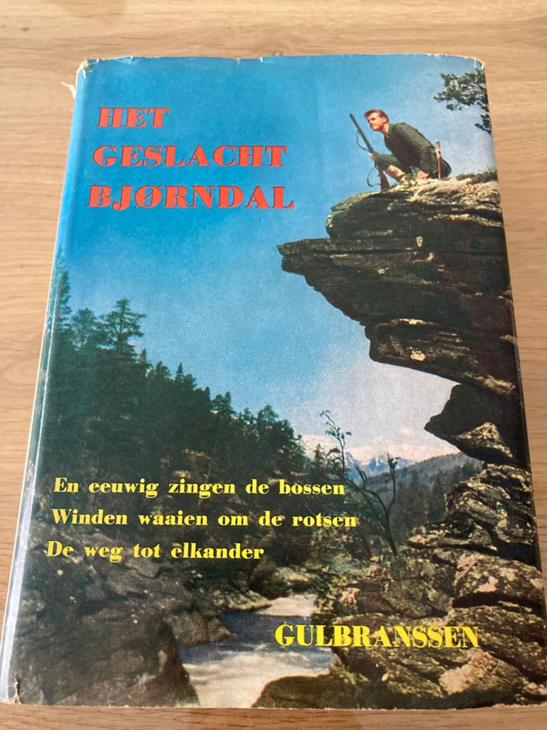 Het geslacht Bjørndal - Filmeditie 1969, Ophalen of Verzenden, Gelezen, Nederland