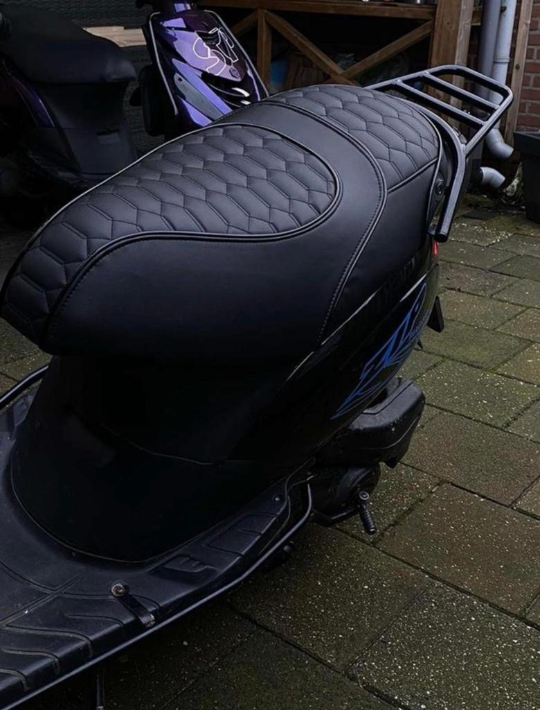 Piaggio Zip Custom ZadelHoes RS / Lambo, Fietsen en Brommers, Brommeronderdelen | Scooters, Ophalen of Verzenden, Nieuw, Zadel