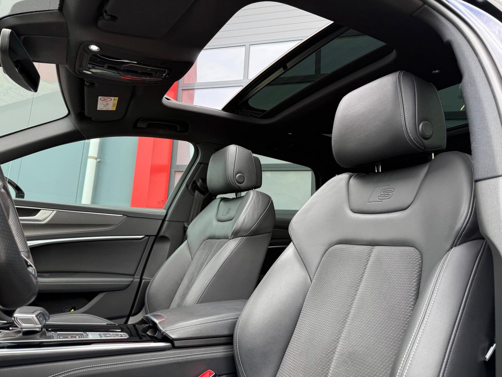 Audi A6 Avant 55 TFSI e S-Line Quattro Competition Navarra B, Automaat, Gebruikt, Zwart, 4 cilinders