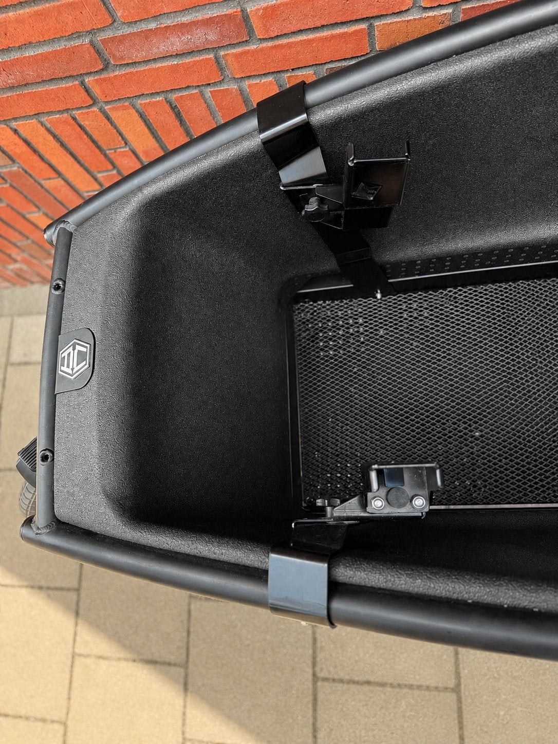 Urban Arrow maxi cosi adapter, Ophalen, Zo goed als nieuw