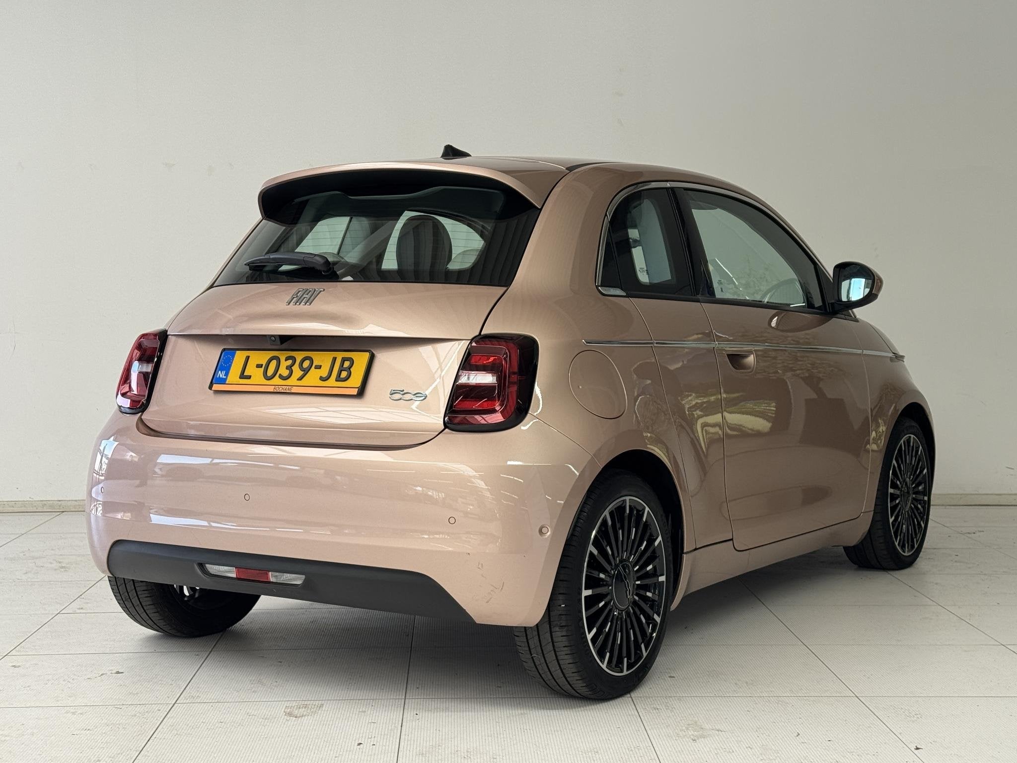 Fiat 500 3+1 La Prima 42 kWh | SOH 92,7% | Stoelverwarming |, Auto's, 1300 kg, Met garantie (alle), 4 stoelen, 308 km
