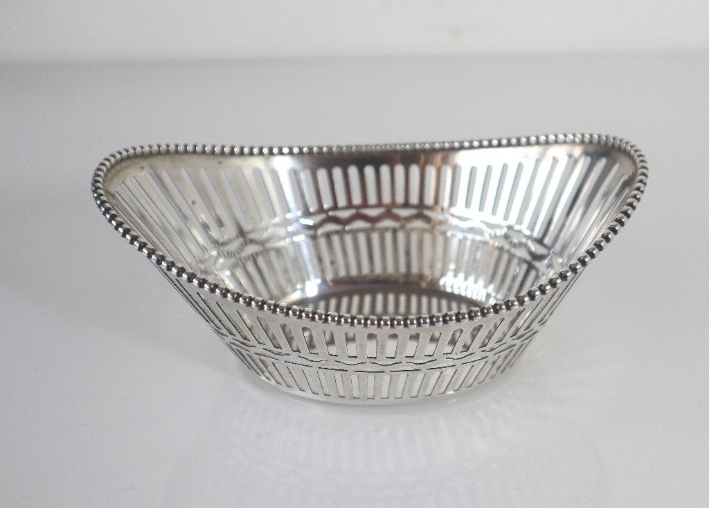 Zilveren bonbonmandje, Antiek en Kunst, Antiek | Goud en Zilver, Ophalen of Verzenden, Zilver