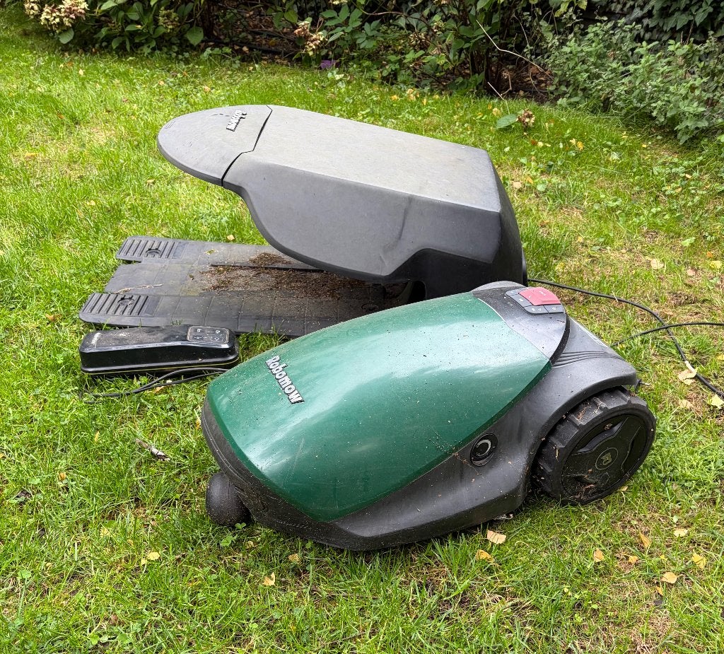 Robomow RC304 Robotmaaier defect, Tuin en Terras, Ophalen, Gebruikt, Robomow, Bestuurbaar via app