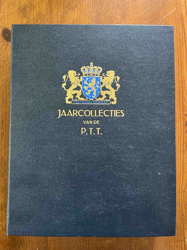 13 Jaarcollecties Postzegels Nederland - DAVO album 1982-93, Postzegels en Munten, Postzegels | Nederland, Postfris, Na 1940, Ophalen of Verzenden