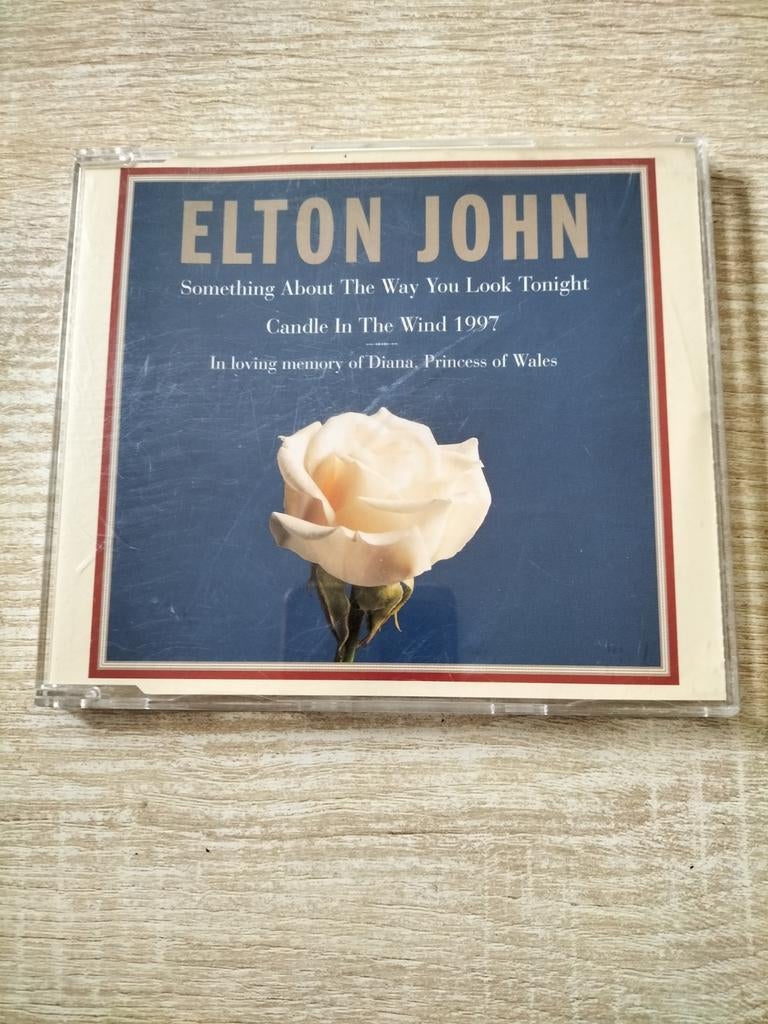 Elton John - something about the way you look tonight, Ophalen of Verzenden, Pop
