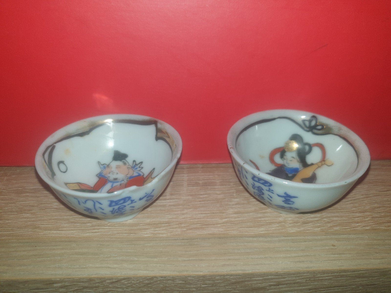 2 Japanse Sake Kommetjes - Porselein, Handbeschilderd, Ophalen of Verzenden