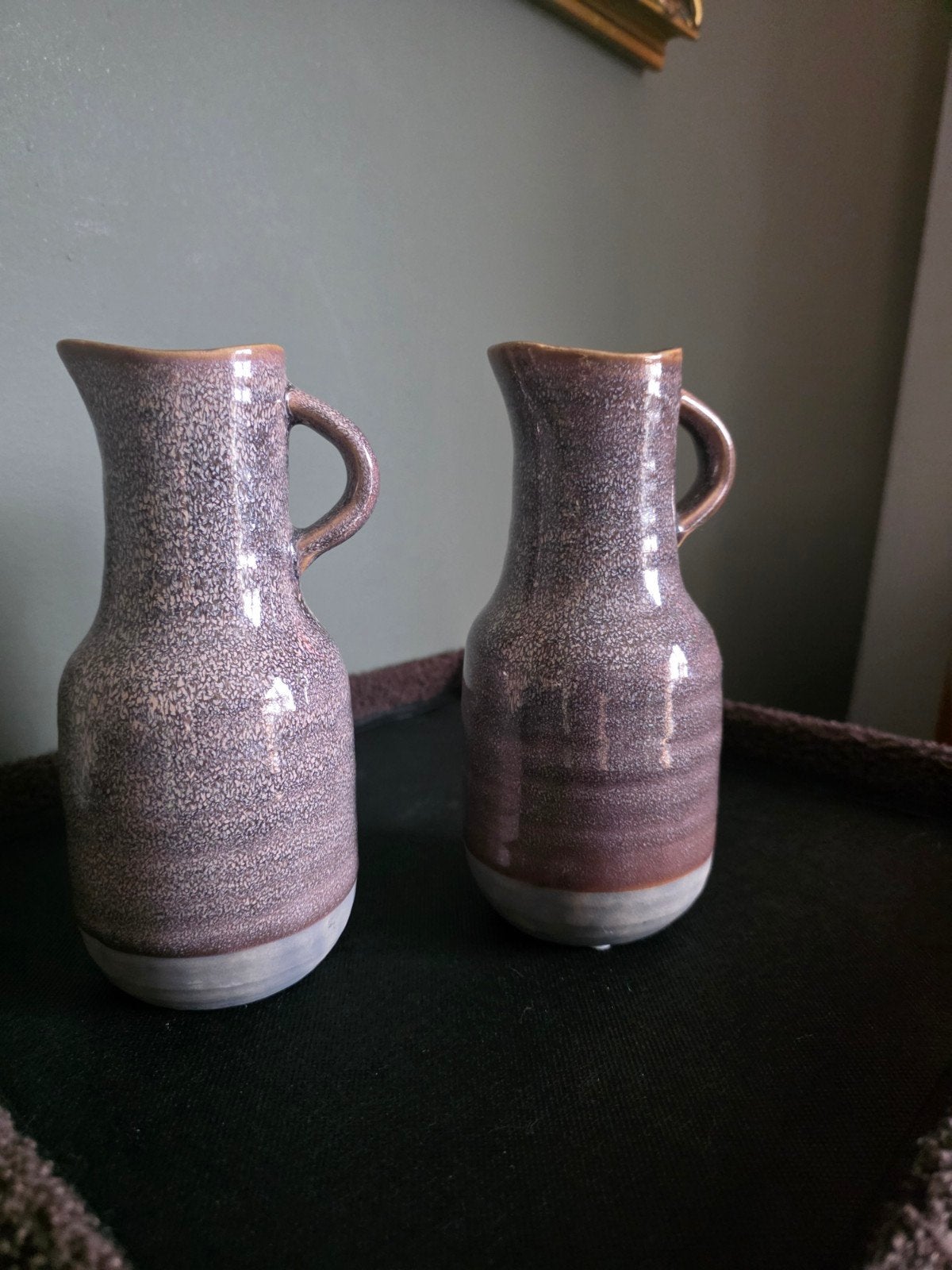 Handgemaakte Studio Pottery kannetjes – set van 2, Ophalen of Verzenden