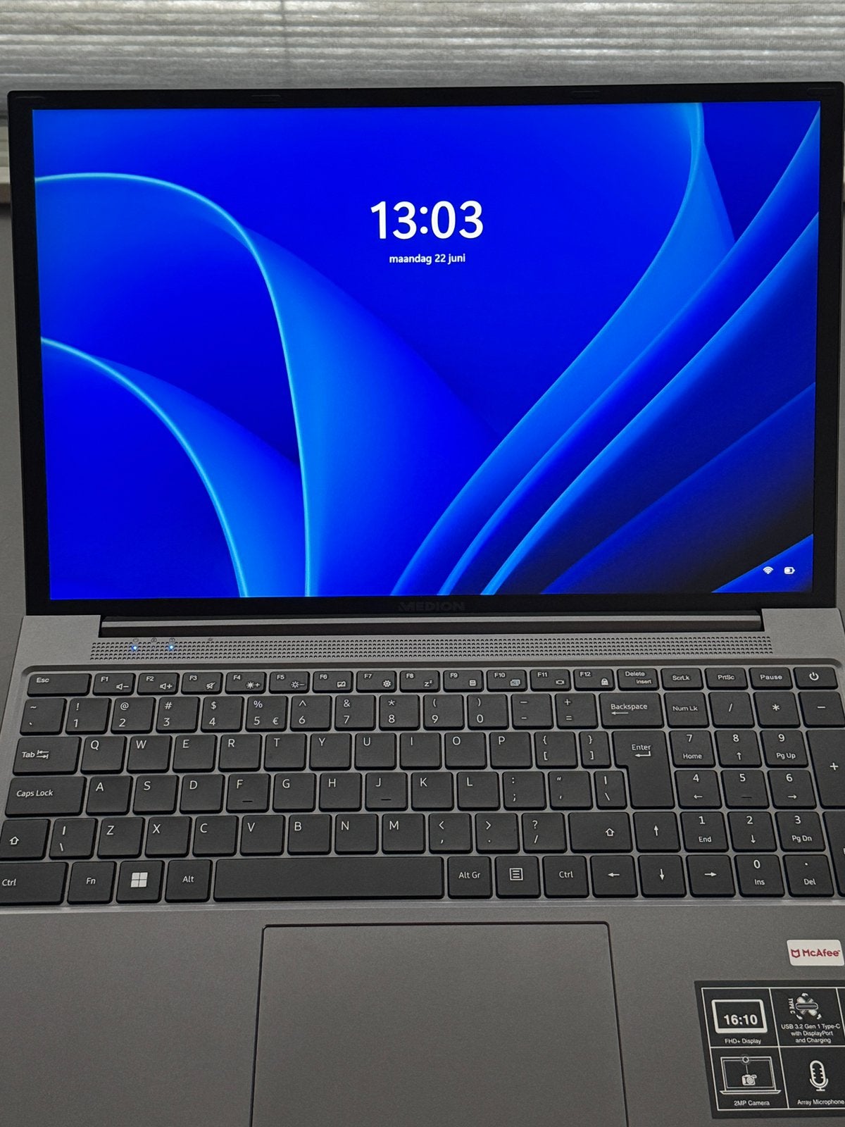 Medion E16423 MD 62558 Laptop - Zo goed als nieuw, Ophalen of Verzenden, Zo goed als nieuw, 2 tot 3 Ghz, SSD