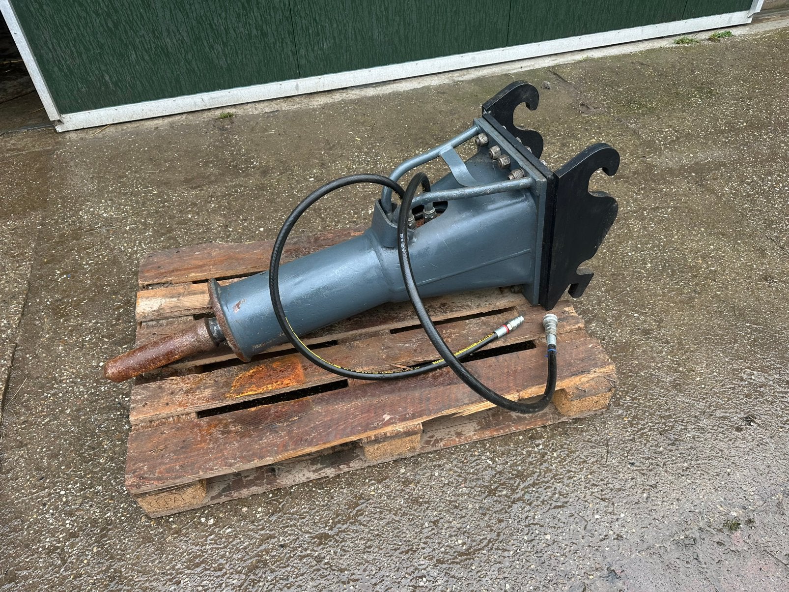 Bobcat HB 880 hydraulische sloophamer cw10, Ophalen