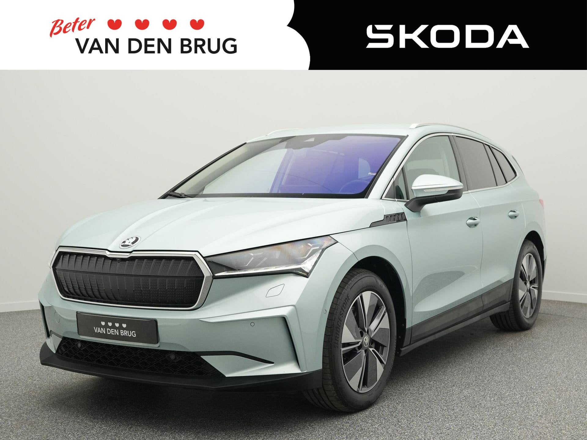 Skoda Enyaq iV 80X | Warmtepomp | Trekhaak | Camera | Leder, Auto's, Automaat, 2095 kg, Gebruikt, Leder en Stof